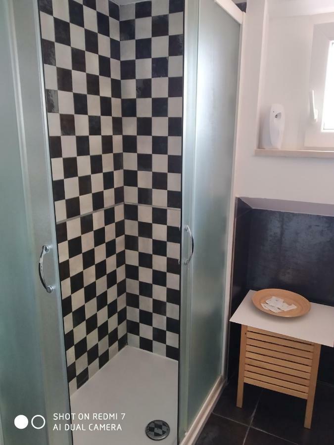 B&B Residenza Leonardo Falconara Marittima Eksteriør bilde